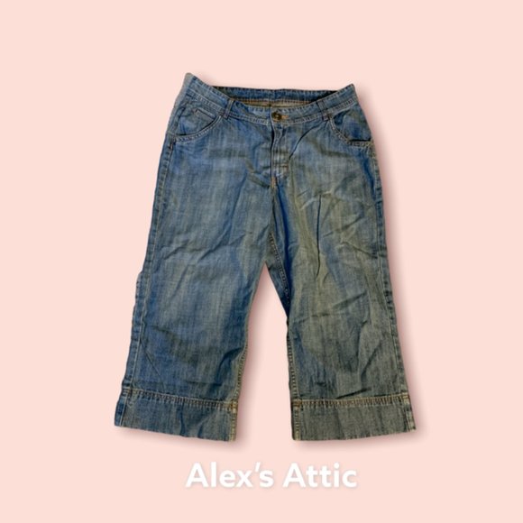 VF jeanswear capri jeans size 12M pre-owned - Picture 1 of 3